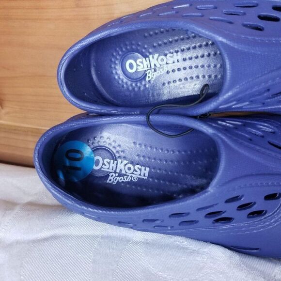 OshKosh B'gosh Boys Clogs (size 10M) - Picture 6 of 8